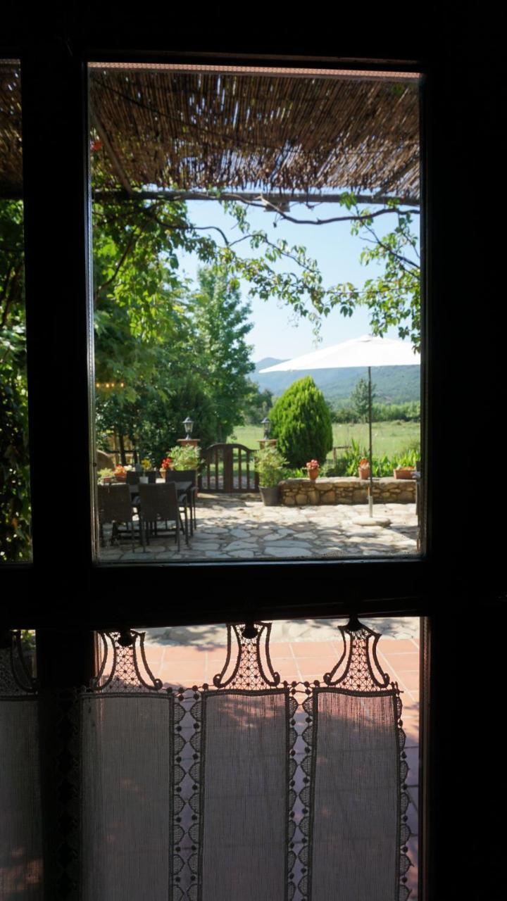 Hotel Rural Casa Can Jepet La Cellera de Ter Bagian luar foto